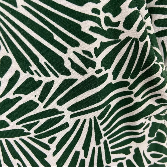 BCBGMaxAzria Green White Print Wrap Dress XS - Picture 6 of 12